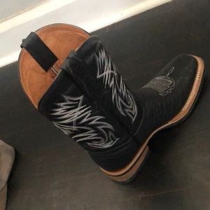 Square toe boots